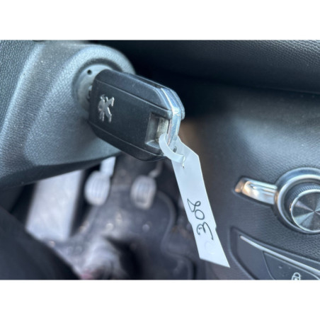 PEUGEOT 308 2 SW PHASE 1 BREAK 1.6 BLUE HDI - 8V TURBO