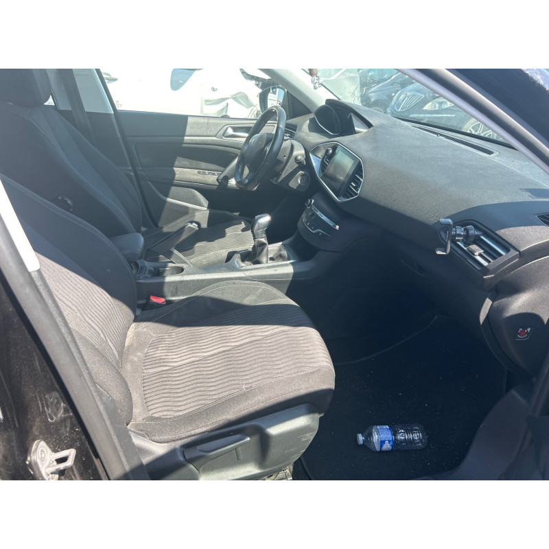 PEUGEOT 308 2 SW PHASE 1 BREAK 1.6 BLUE HDI - 8V TURBO Photo n°20