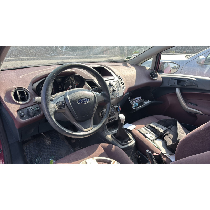 Pare boue avant droit FORD FIESTA 6 Photo n°18
