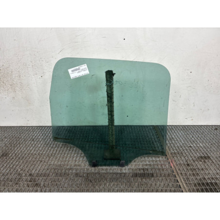 Vitre arriere gauche CITROEN C3 PICASSO Photo n°1