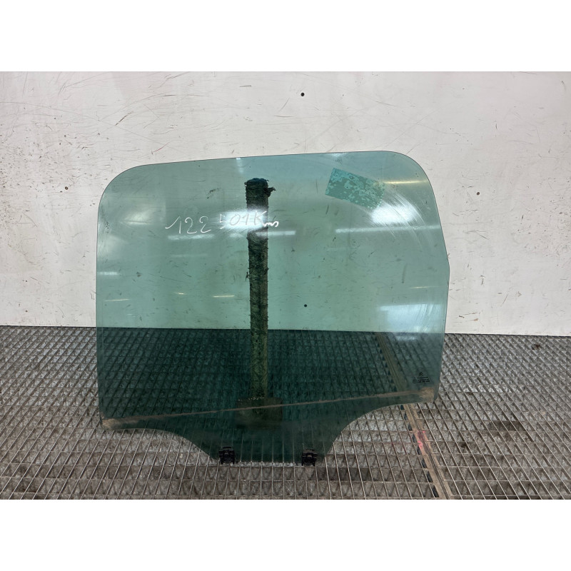 Vitre arriere gauche CITROEN C3 PICASSO Photo n°2