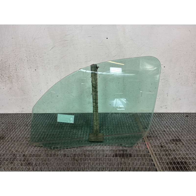 Vitre avant gauche CITROEN C3 PICASSO Photo n°3
