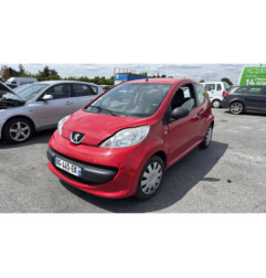 Pare boue avant gauche PEUGEOT 107