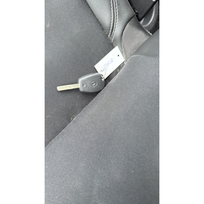 Pare boue avant droit RENAULT CLIO 3 Photo n°16