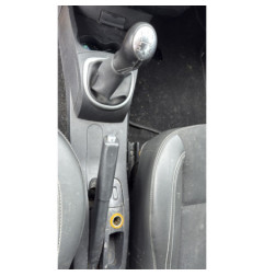 Pare boue avant droit RENAULT CLIO 3
