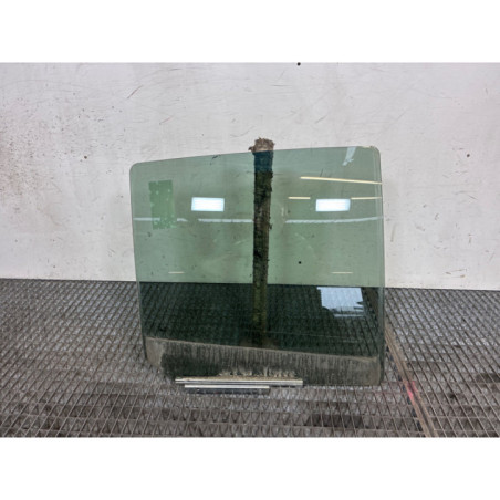 Vitre arriere droit OPEL AGILA B