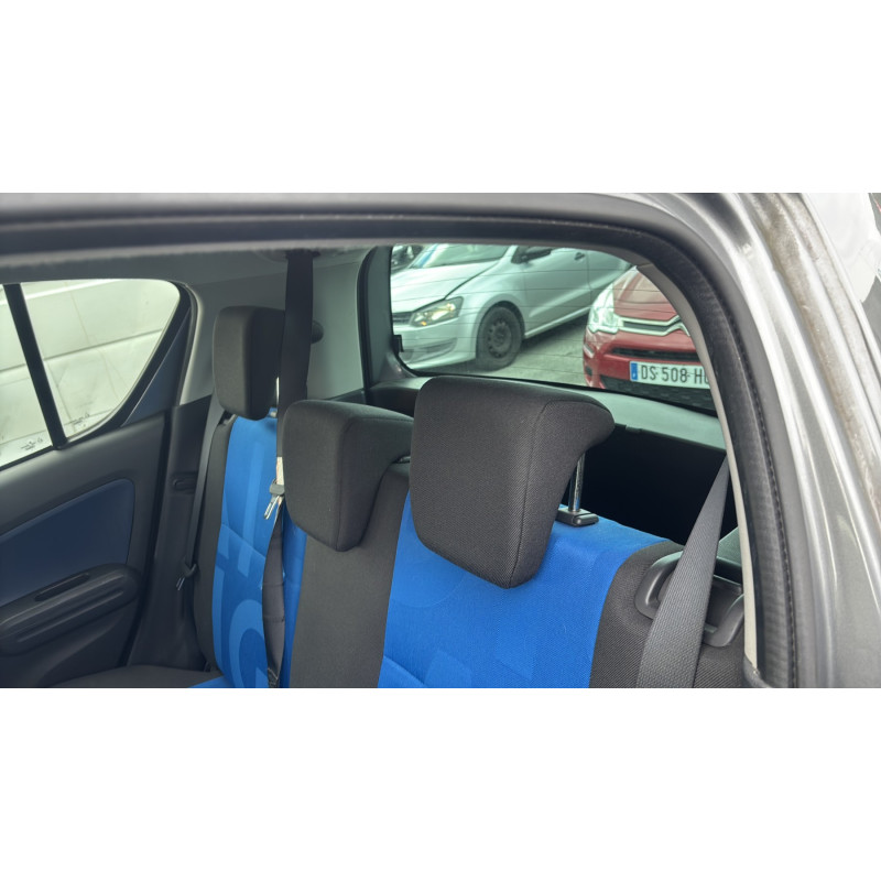 Pare boue avant droit OPEL AGILA B Photo n°17