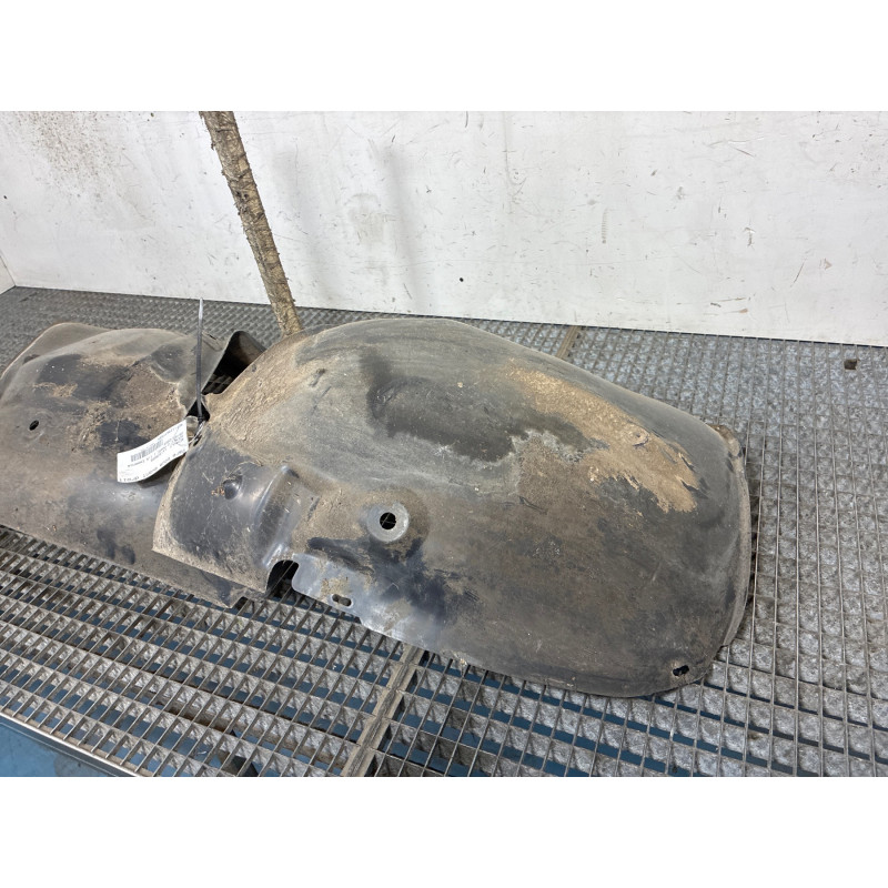 Pare boue avant droit RENAULT SCENIC 2 Photo n°1