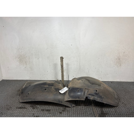 Pare boue avant droit RENAULT SCENIC 2