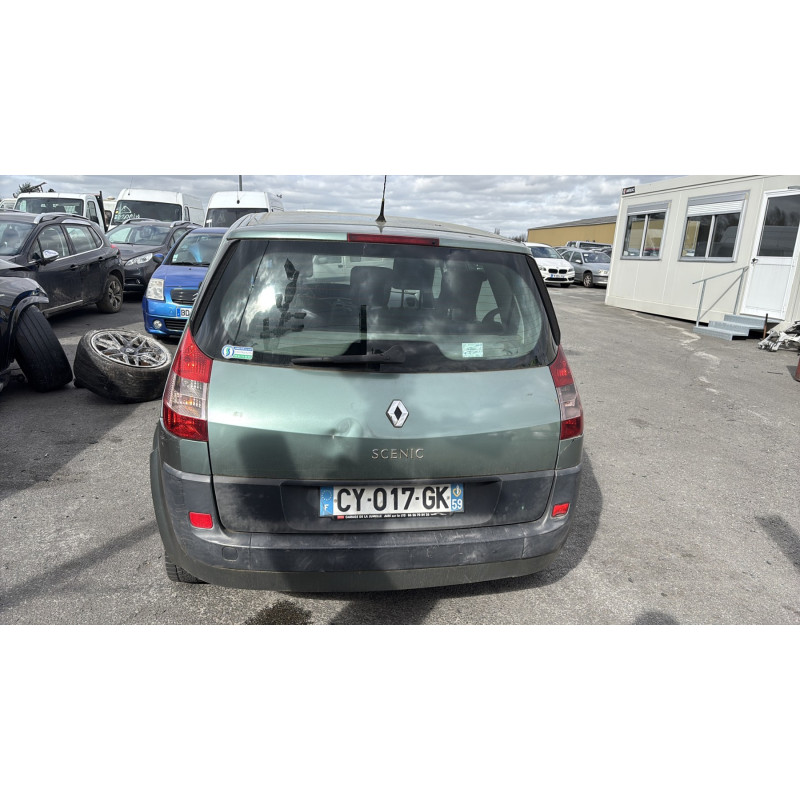 Pare boue avant droit RENAULT SCENIC 2 Photo n°9