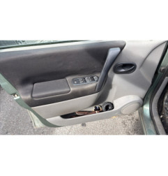 Pare boue avant droit RENAULT SCENIC 2