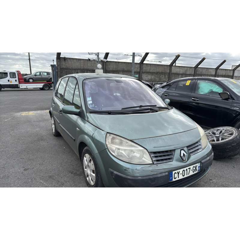 Pare boue avant gauche RENAULT SCENIC 2 Photo n°6