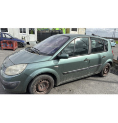 Pare boue avant gauche RENAULT SCENIC 2