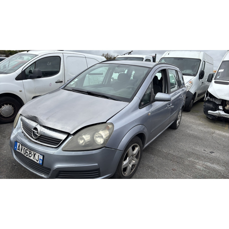 Pare boue avant gauche OPEL ZAFIRA B Photo n°5