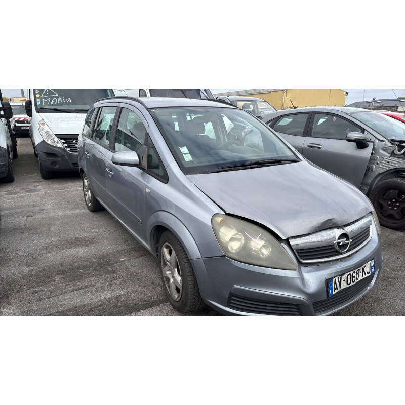 Pare boue avant gauche OPEL ZAFIRA B Photo n°6