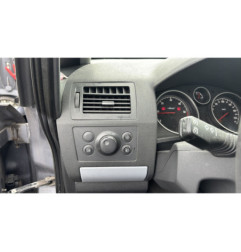 Pare boue avant gauche OPEL ZAFIRA B