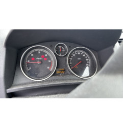 Pare boue avant gauche OPEL ZAFIRA B