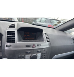 Pare boue avant gauche OPEL ZAFIRA B
