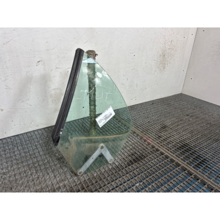 Vitre arriere gauche PEUGEOT 206