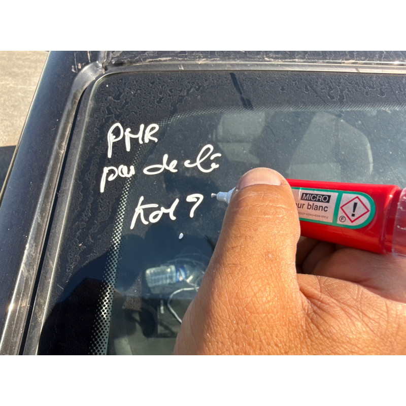 Pare boue avant gauche RENAULT TWINGO 2 Photo n°20