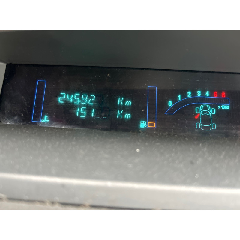 Pare boue avant droit RENAULT SCENIC 2 Photo n°4