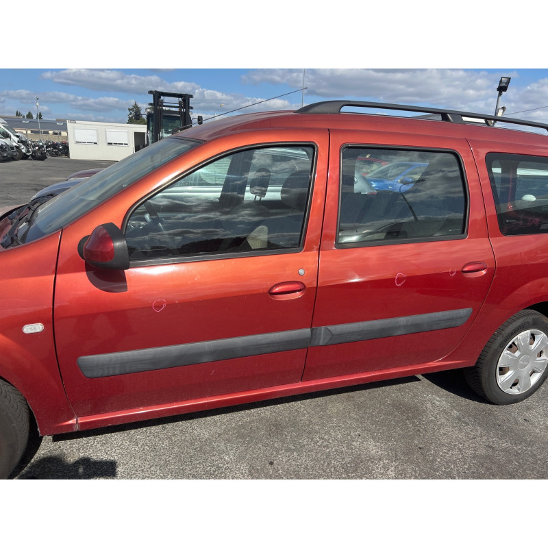 Pare boue avant gauche DACIA LOGAN MCV 1 Photo n°7