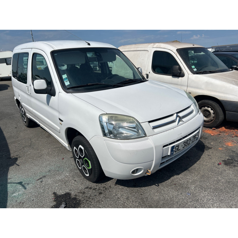 Pare boue avant droit CITROEN BERLINGO 1 Photo n°8