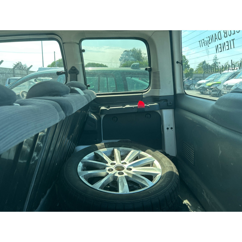 Pare boue avant droit CITROEN BERLINGO 1 Photo n°13