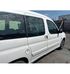 Pare boue avant droit CITROEN BERLINGO 1