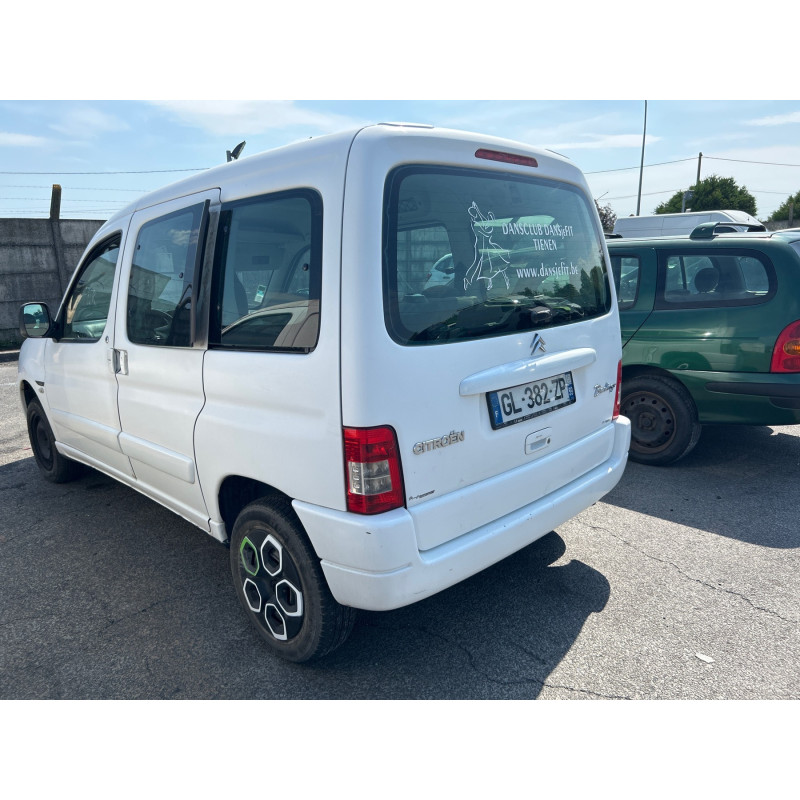 Pare boue avant gauche CITROEN BERLINGO 1 Photo n°9