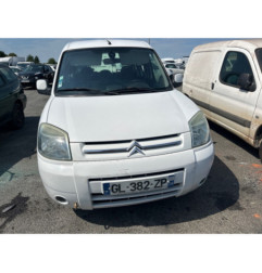 Pare boue avant gauche CITROEN BERLINGO 1