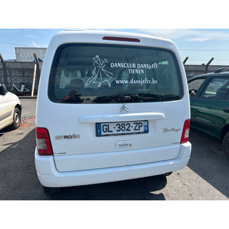 Pare boue avant gauche CITROEN BERLINGO 1 Photo n°12