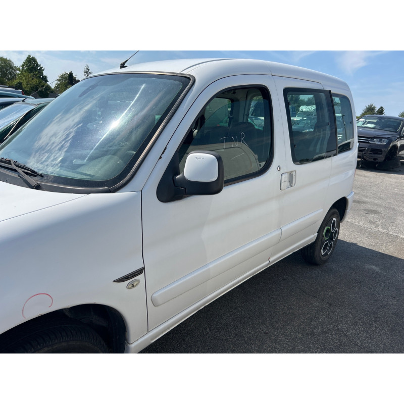 Pare boue avant gauche CITROEN BERLINGO 1 Photo n°17