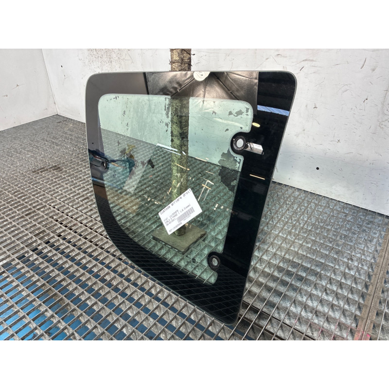 Custode arriere droit FIAT DOBLO 2 Photo n°2