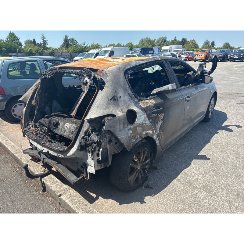 Pare boue avant gauche PEUGEOT 308 2 Photo n°5