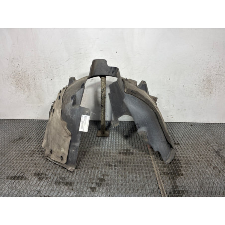 Pare boue avant droit PEUGEOT 308 2 Photo n°1