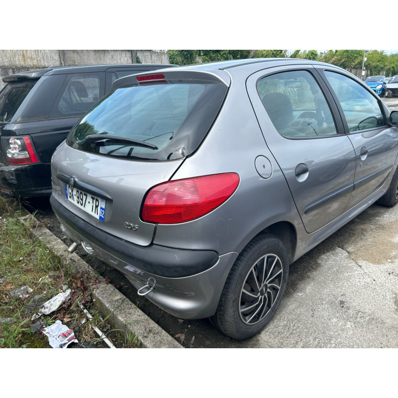 Vitre arriere gauche PEUGEOT 206 Photo n°10