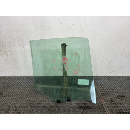 Vitre arriere gauche RENAULT CLIO 2