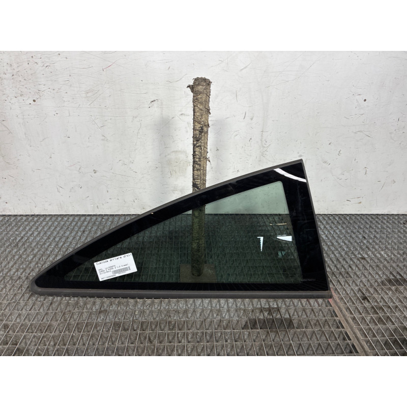 Custode arriere droit OPEL CORSA D Photo n°1