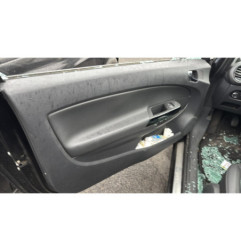 Custode arriere droit OPEL CORSA D