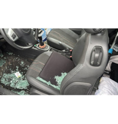 Custode arriere droit OPEL CORSA D