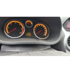 Custode arriere droit OPEL CORSA D