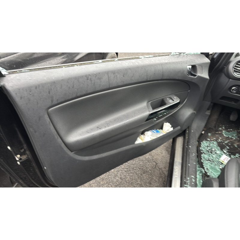 Custode arriere gauche OPEL CORSA D Photo n°12