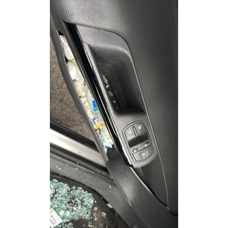 Custode arriere gauche OPEL CORSA D Photo n°13