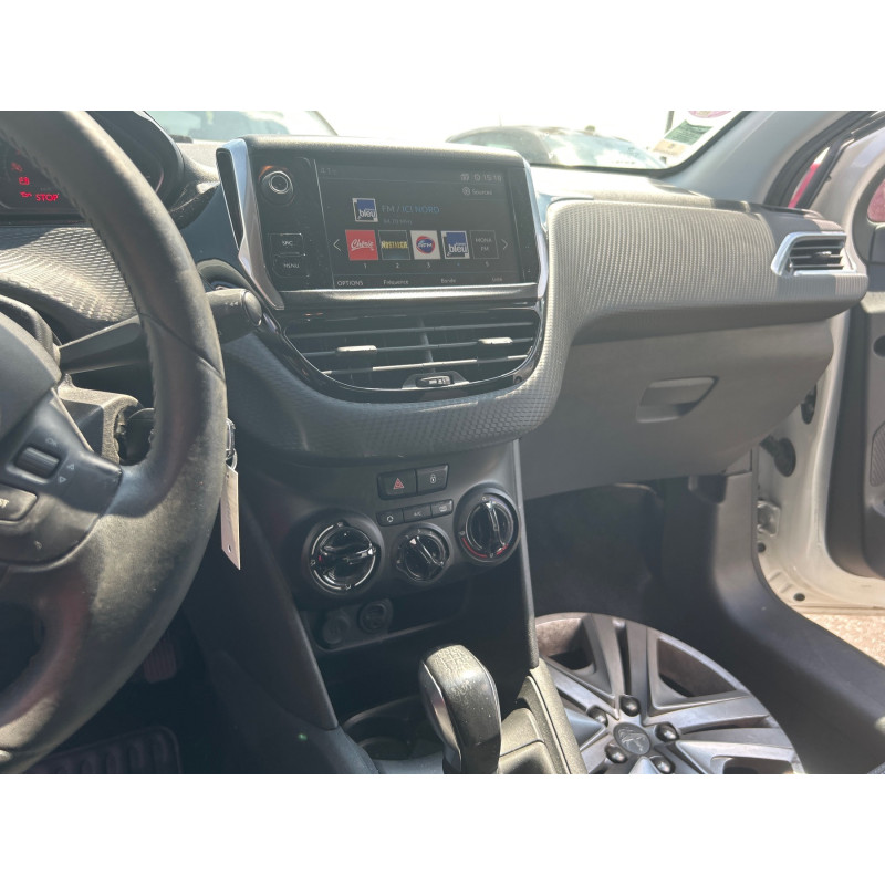 PEUGEOT 208 1 PHASE 2 1.2 VTI - 12V Photo n°3
