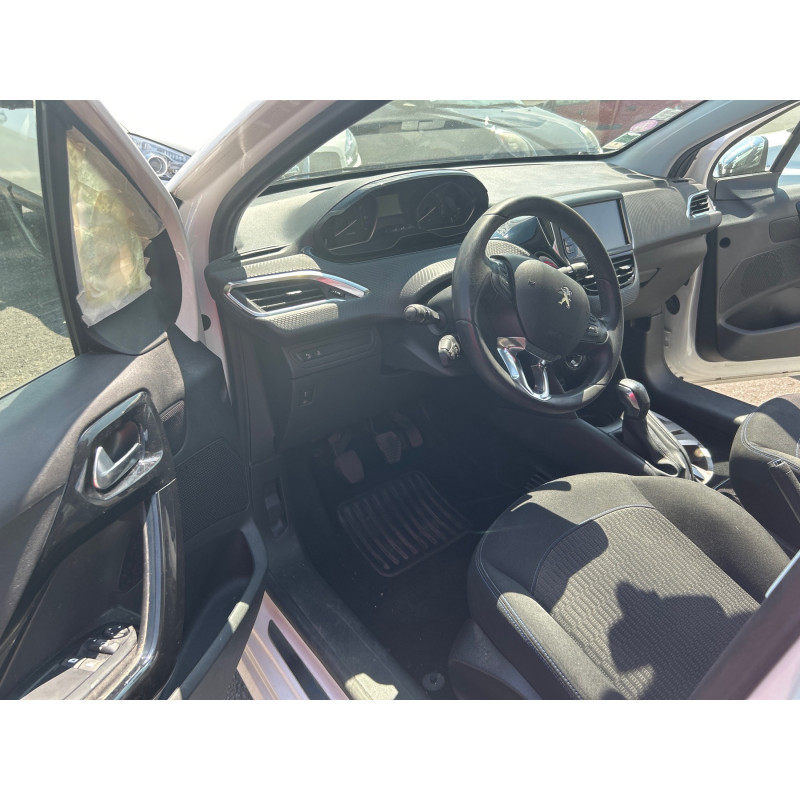 PEUGEOT 208 1 PHASE 2 1.2 VTI - 12V Photo n°8