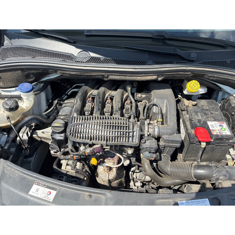 PEUGEOT 208 1 PHASE 2 1.2 VTI - 12V Photo n°24