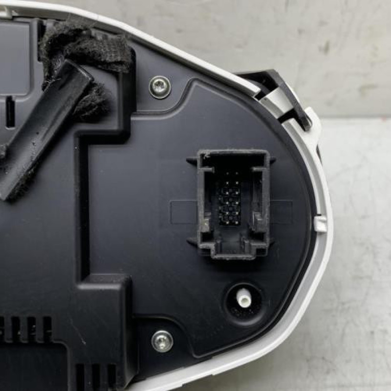 Compteur FORD FIESTA 6 Photo n°4