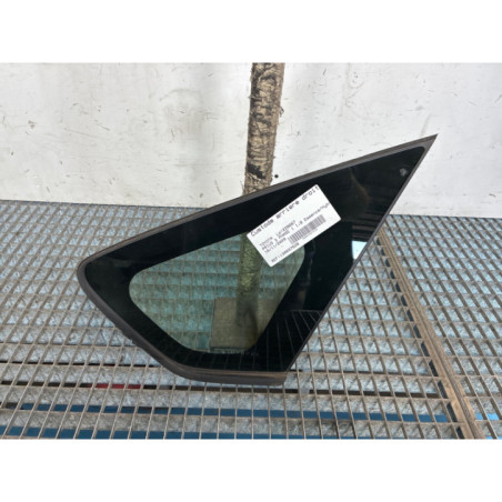 Custode arriere droit TOYOTA PRIUS 3