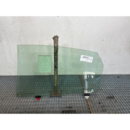 Vitre arriere droit TOYOTA PRIUS 3 Photo n°1